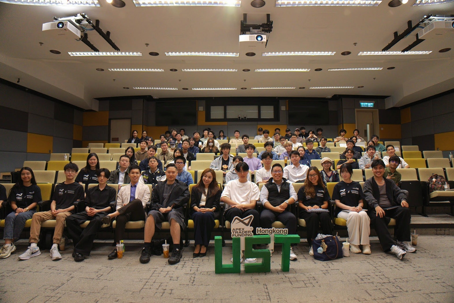 Group photo from the trading seminar at HKUST with Apex Trader Funding